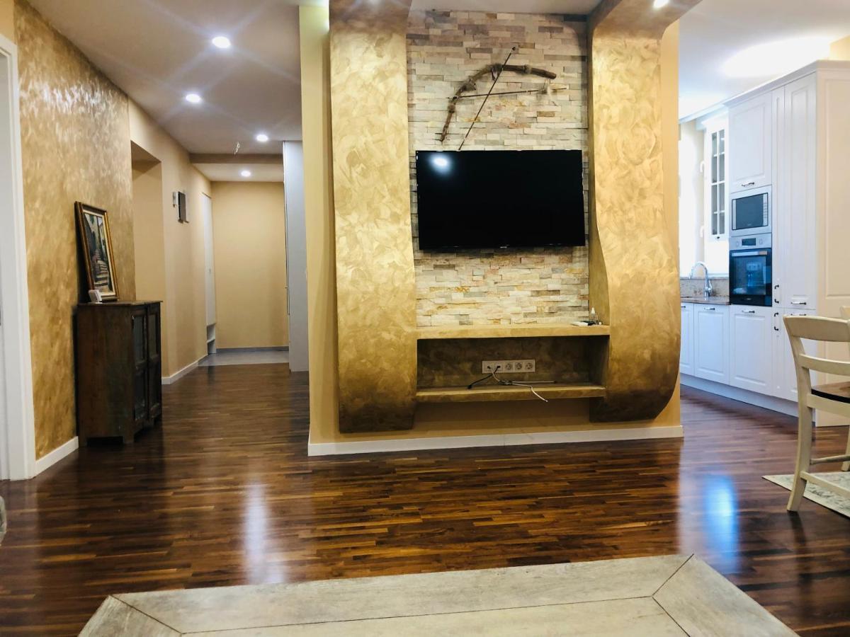 Swiss Central Luxury Apartment 132M2 ซาราเยโว ภายนอก รูปภาพ